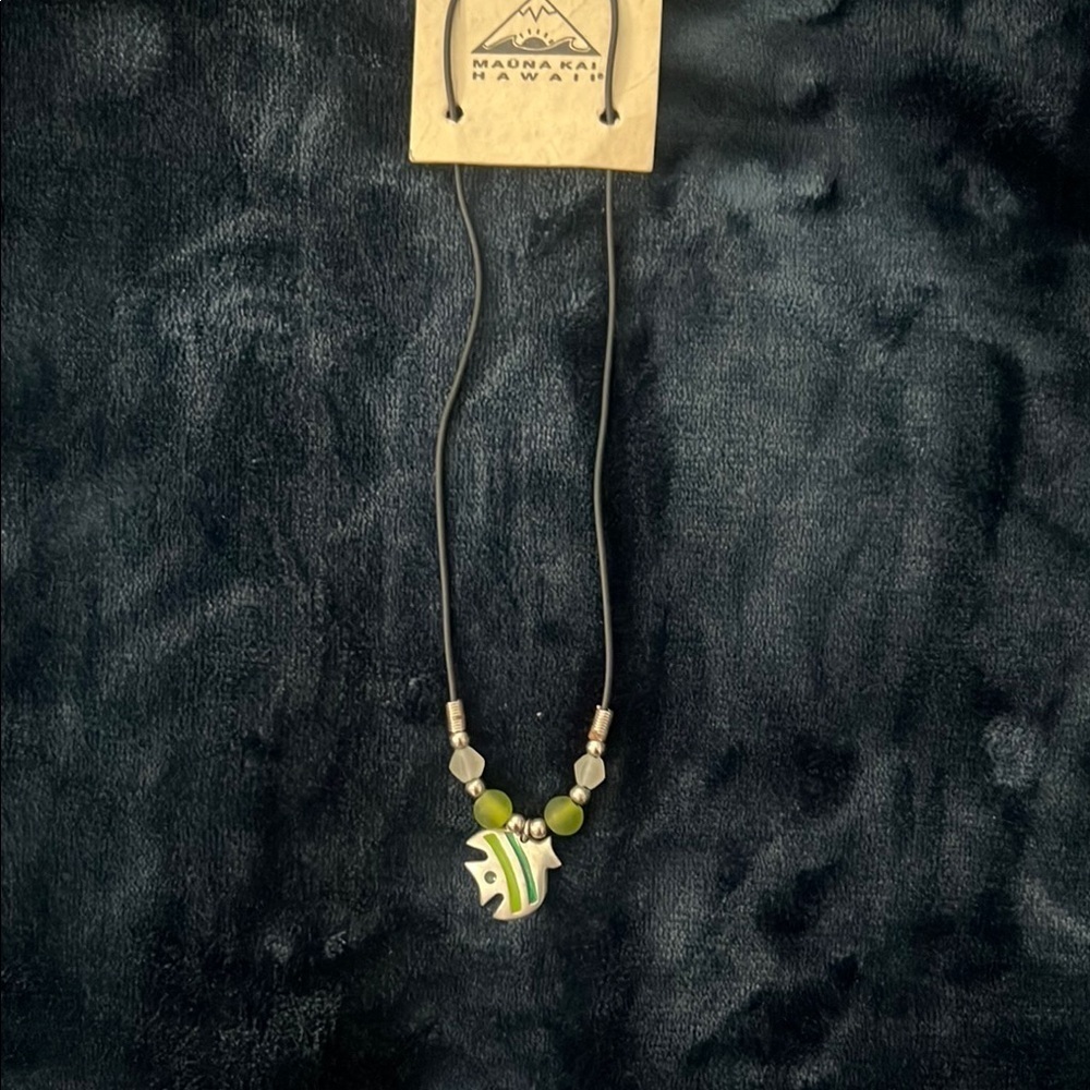 Elegant Green Beaded Fish Necklace - Picture 1 of 3